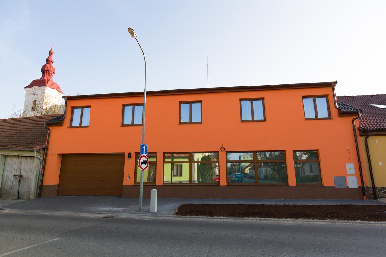 Hotel U Kostela Modřice المظهر الخارجي الصورة